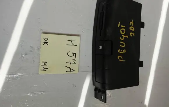 Peugeot 207 A set of switches 56982659