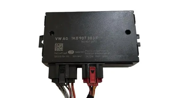 Skoda Superb B6 (3T) Tow bar trailer control unit/module 1K0907383F 5DS01015441