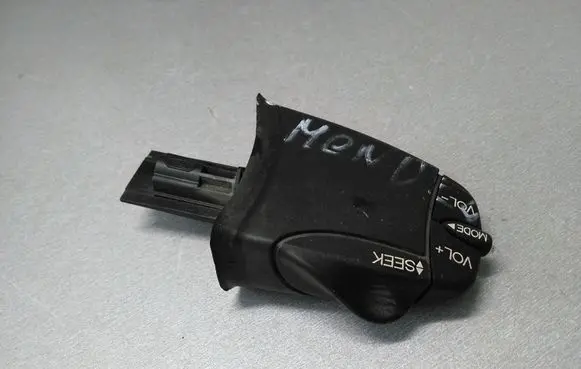 Ford Mondeo Mk III Sound control switch 98AB14K147AD