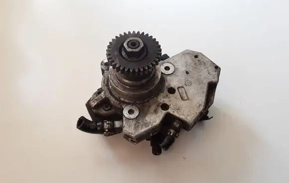 Jeep Grand Cherokee (WK) Fuel injection high pressure pump 0445010145