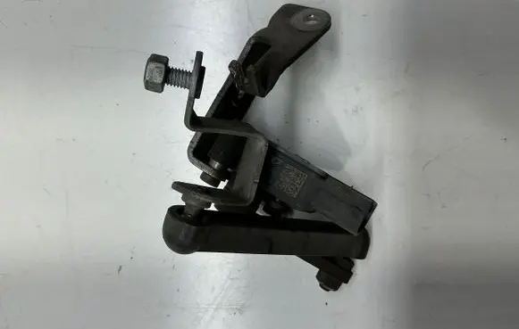 BMW i3 Front height sensor lever 6867646 10172401233