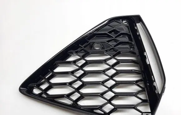 Audi RS6 C8 Front bumper upper radiator grill 4K8807681D