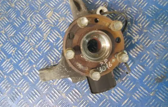 Fiat Croma Front wheel hub spindle knuckle