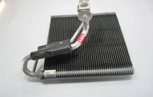 Air conditioning (A/C) radiator (interior)