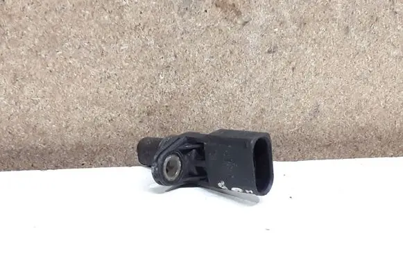Audi A4 S4 B6 8E 8H Camshaft speed sensor 06C905163B
