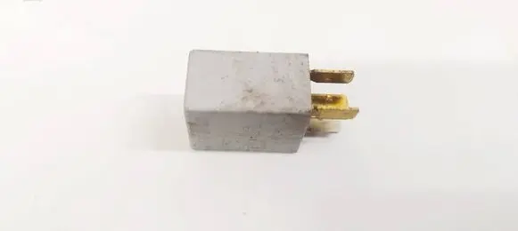 Toyota Corolla Verso AR10 Other relay 0332011001 9008087019