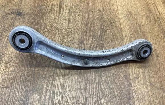 Volkswagen Touareg II Rear control arm 7L0505375A