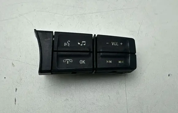 Ford Mustang V Steering wheel buttons/switches SANDH7161B