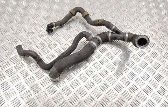 Mercedes-Benz CLS C218 AMG Engine coolant pipe/hose A2185010482