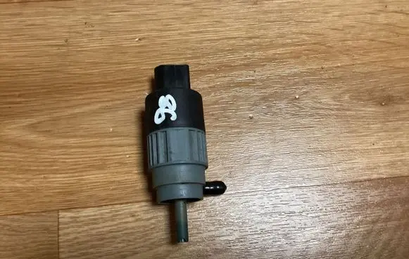 Ford Mondeo MK IV Headlight washer pump PA6GF25
