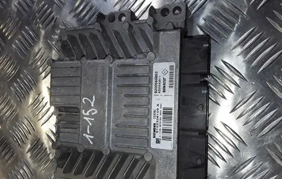 Renault Megane II Engine control unit/module S122326109A 8200565863 8200592611