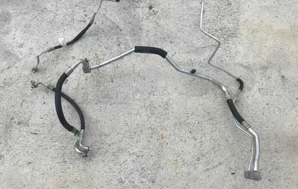 Air conditioning (A/C) pipe/hose