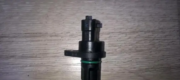 Citroen C1 Camshaft position sensor 0232103069 90919w5003