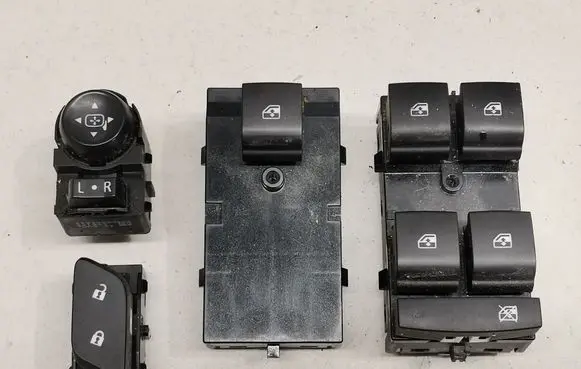 Opel Astra K Electric window control switch 13408460 13408448