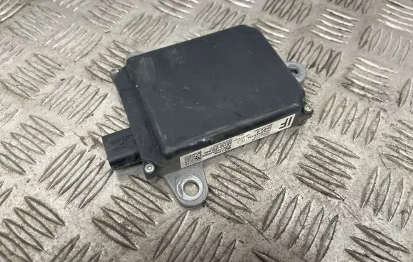 Lexus IS III XE30 Blind spot module 881620W340 A2C74557606