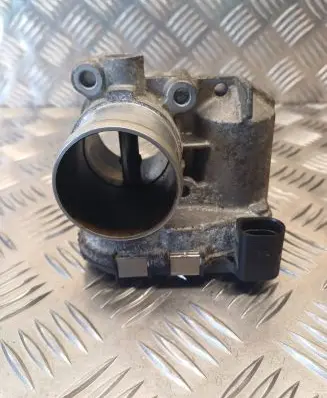 Nissan X-Trail T31 Throttle valve 8200330810E H8200330812 0281002681