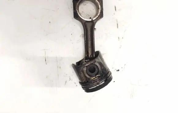 Peugeot 807 Piston with connecting rod