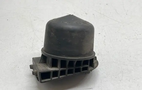 Peugeot Traveller Rear coil spring rubber mount 9814021480