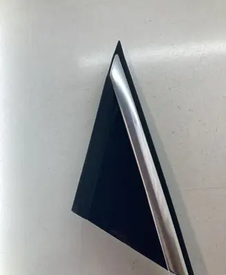 Peugeot 3008 I Front door glass trim molding 96842433X