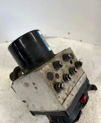 Volkswagen PASSAT B6 ABS Pump 3C0614109C 16431601 16431501C