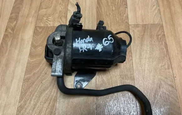 Honda FR-V Fuel filter housing 