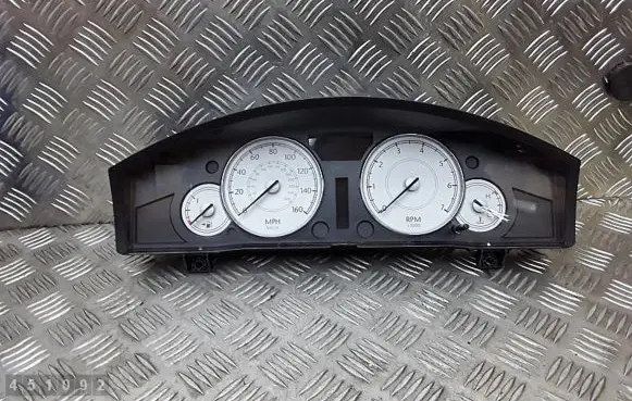 Chrysler 300 - 300C Speedometer (instrument cluster) p04602492al