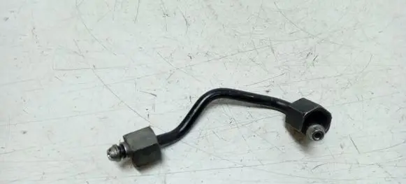 Fuel injector supply line/pipe