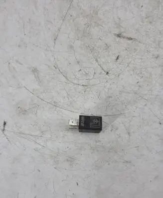 Mercedes-Benz ML W164 Other relay 0025421219 VFM15F41Z26