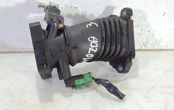Mazda 3 I Air intake duct part