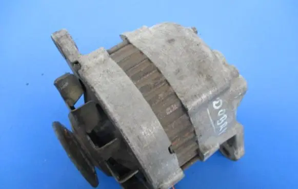 Nissan Vanette Generator/alternator A2T24971