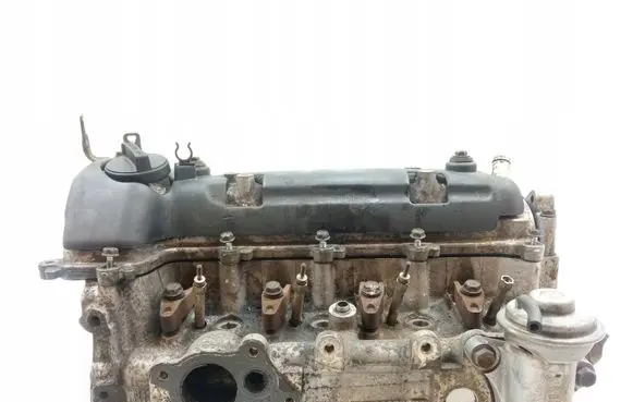 Toyota Yaris Engine head