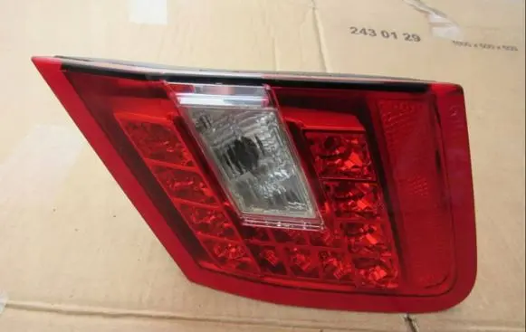 Mercedes-Benz E W212 Tailgate rear/tail lights A2128200864