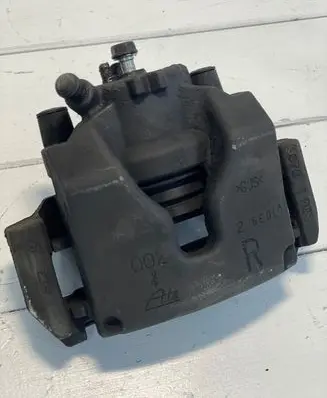 Honda Civic IX Front brake caliper 26E0