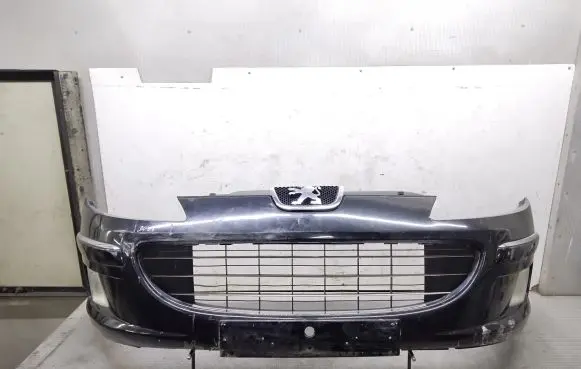 Peugeot 407 Front bumper
