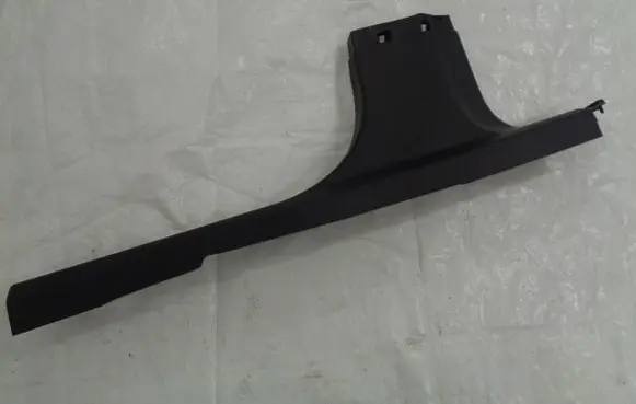 DS Automobiles 3 Crossback (B) pillar trim (bottom)