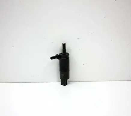BMW X5 F15 Windscreen/windshield washer pump 577863