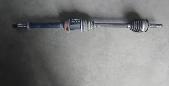 Toyota Verso Front driveshaft