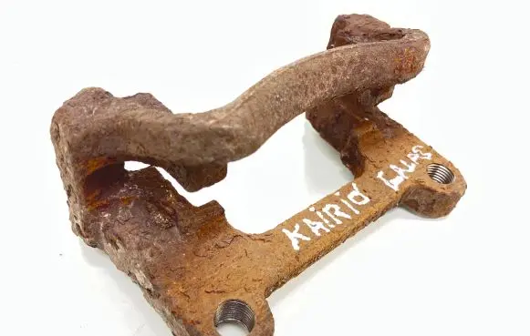 Opel Vivaro Brake caliper pad carrier rear 
