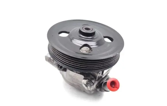 Land Rover Freelander 2 - LR2 Power steering pump 6G91-3A696-EF 6G91-3A733-EA