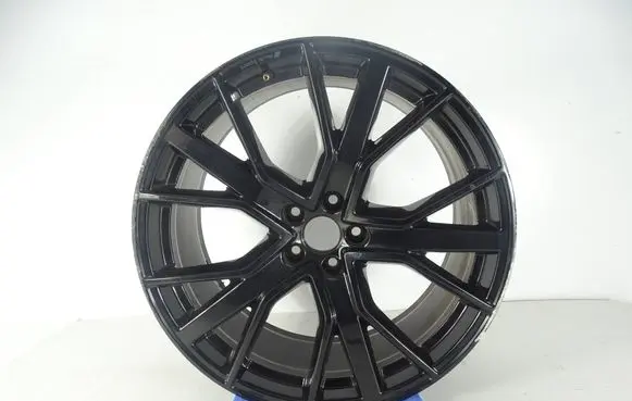 Audi e-tron Original wheel cap 4KE601025AJ 4KE601025C