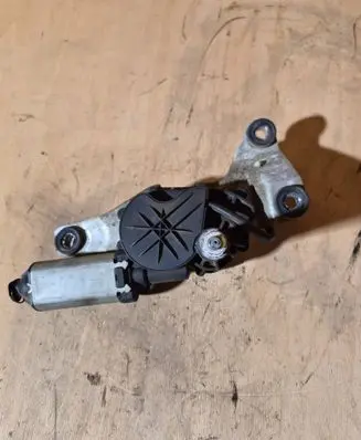 Volvo V70 Rear window wiper motor 8667188 443122291017
