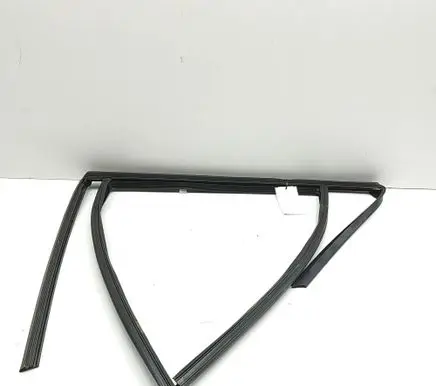 BMW X5 G05 Rear door glass trim molding 7428689
