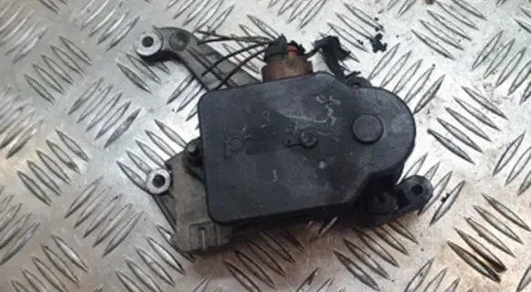 Opel Vectra C Intake manifold valve actuator/motor 