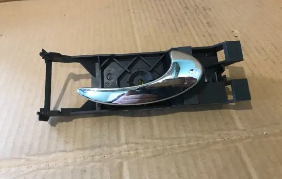 Jaguar XJ X308 Rear door interior handle R30213