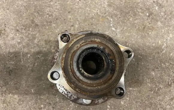 Subaru B9 Tribeca Rear wheel ball bearing 