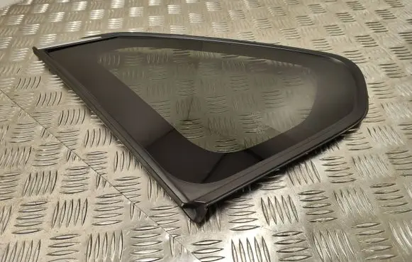 Toyota RAV 4 (XA50) Rear side window 43R005844 NSGM3128 DD0T23