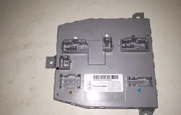Mercedes-Benz C W205 Comfort/convenience module A2059006822 A2059013904 A2229021112