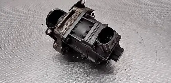 Opel Insignia A EGR valve 55566052