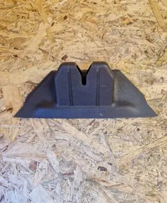 Volkswagen Touareg II Tailgate/boot lid lock trim 7P6827520C