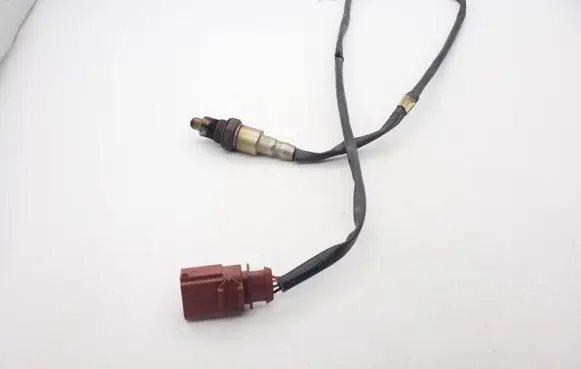 Volkswagen Jetta VI Lambda probe sensor 04E906262H
